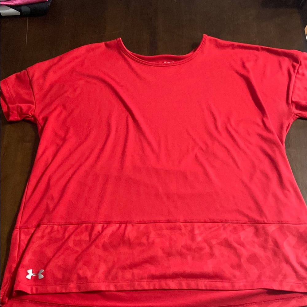 Under Armour Red Short Sleeve Boxy T-Shirt Size XL